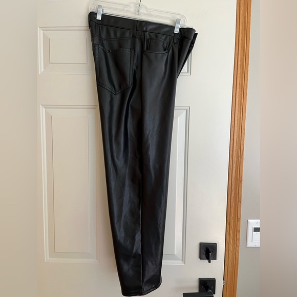 Abercrombie & Fitch vegan leather curve love ankle straight high rise. Sz 31/12 - Picture 4 of 12